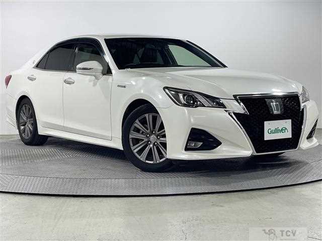2016 Toyota Crown Hybrid