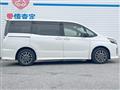 2016 Toyota Voxy