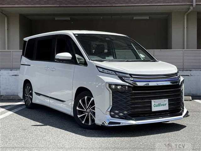 2022 Toyota Voxy