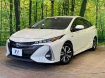 2019 Toyota Prius PHV