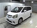 2010 Toyota Noah