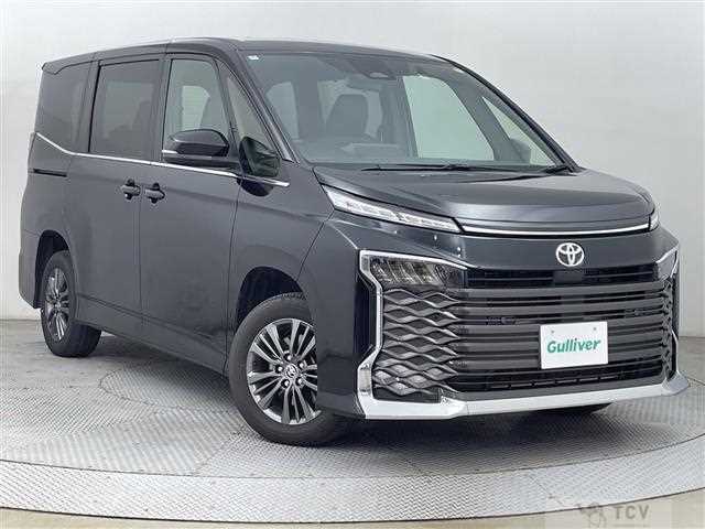 2025 Toyota Voxy