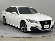 2019 Toyota Crown Hybrid