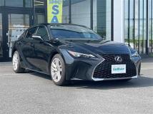 2022 Lexus IS