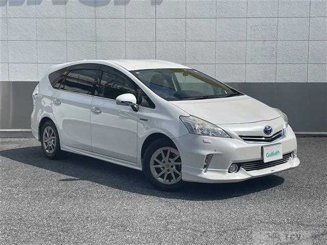 2013 Toyota PRIUS α