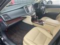 2015 Toyota Crown Hybrid