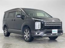 2019 Mitsubishi Delica D5