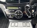 2013 Toyota Estima Hybrid