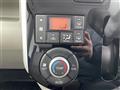 2017 Daihatsu Tanto