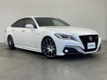 2018 Toyota Crown Hybrid