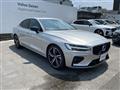 2022 Volvo S60