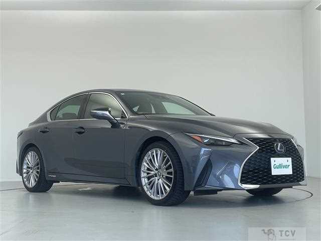 2021 Lexus IS