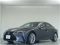 2021 Lexus IS