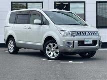 2017 Mitsubishi Delica D5