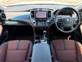 2013 Toyota Crown Hybrid