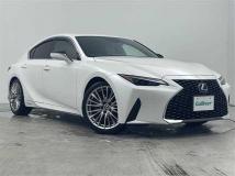 2021 Lexus IS