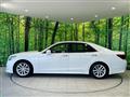 2013 Toyota Crown Hybrid