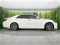 2015 Toyota Crown Hybrid