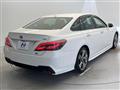 2018 Toyota Crown Hybrid