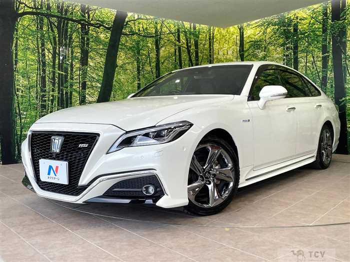2019 Toyota Crown Hybrid