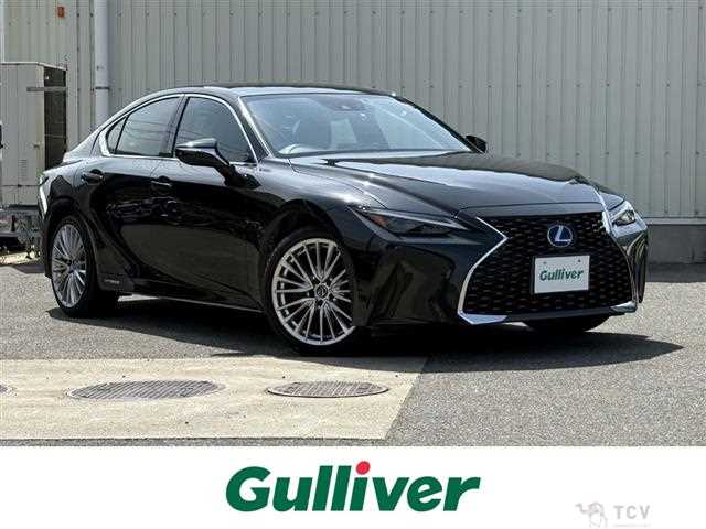 2021 Lexus IS