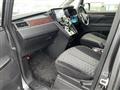2019 Mitsubishi Delica D5