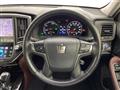 2015 Toyota Crown Hybrid
