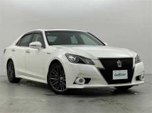 2015 Toyota Crown Hybrid