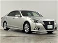 2013 Toyota Crown Hybrid
