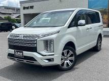 2019 Mitsubishi Delica D5