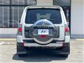2006 Mitsubishi Pajero