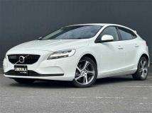 2018 Volvo V40