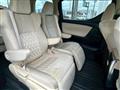 2018 Toyota Alphard Hybrid