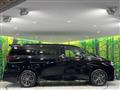 2025 Toyota Vellfire
