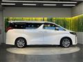 2022 Toyota Alphard