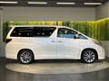 2011 Toyota Alphard