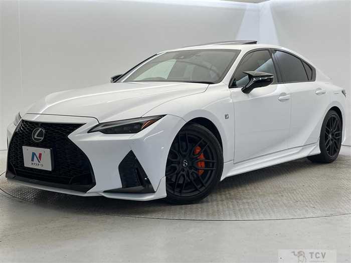 2022 Lexus IS