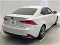 2017 Lexus IS