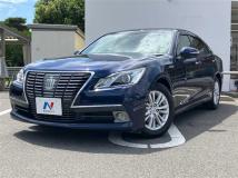 2013 Toyota Crown Hybrid