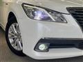 2013 Toyota Crown Hybrid