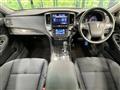 2013 Toyota Crown Hybrid