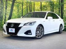 2016 Toyota Crown Hybrid