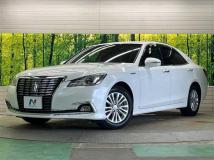 2016 Toyota Crown Hybrid
