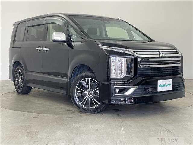 2020 Mitsubishi Delica D5