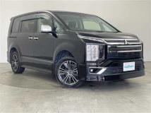 2020 Mitsubishi Delica D5