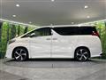 2017 Toyota Alphard Hybrid