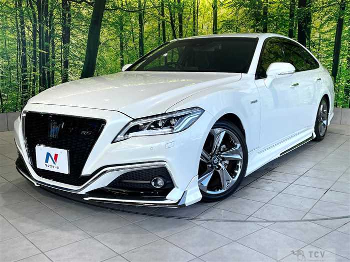 2018 Toyota Crown Hybrid