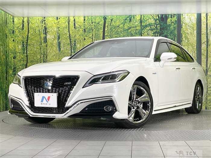 2018 Toyota Crown Hybrid