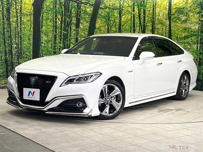 2019 Toyota Crown Hybrid