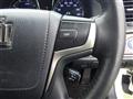 2013 Toyota Crown Hybrid